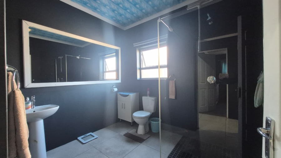 5 Bedroom Property for Sale in Rawsonville Western Cape
